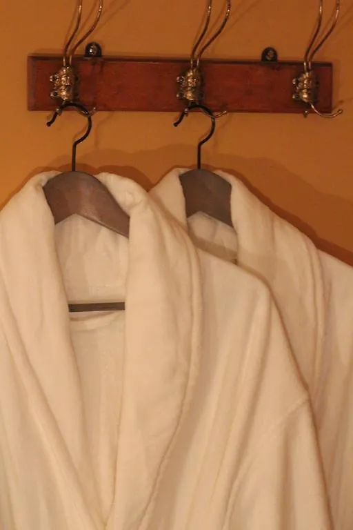 B&B Petit Paris Amsterdam Bed & Breakfast