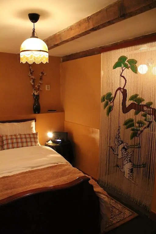 Bed & Breakfast B&B Petit Paris Amsterdam Netherlands