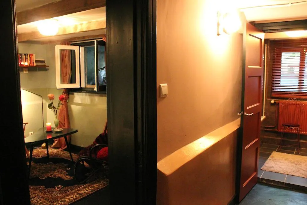 B&B Petit Paris Amsterdam Netherlands