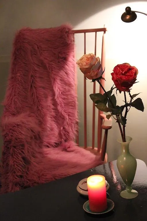 B&B Petit Paris Amsterdam 0*,  Netherlands