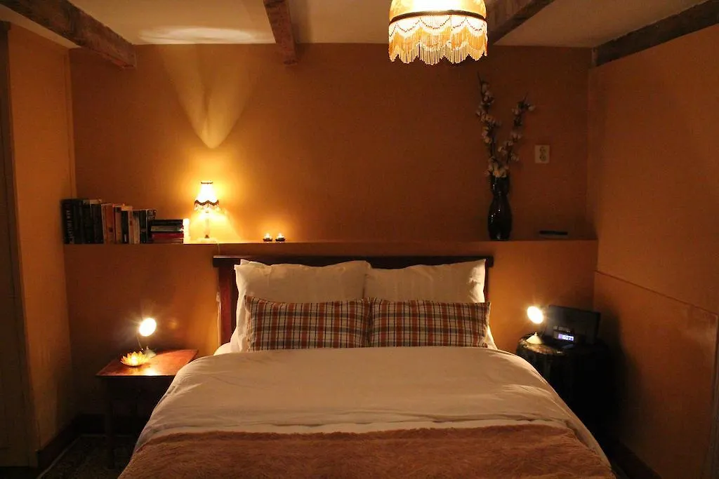 Bed & Breakfast B&B Petit Paris Amsterdam Netherlands